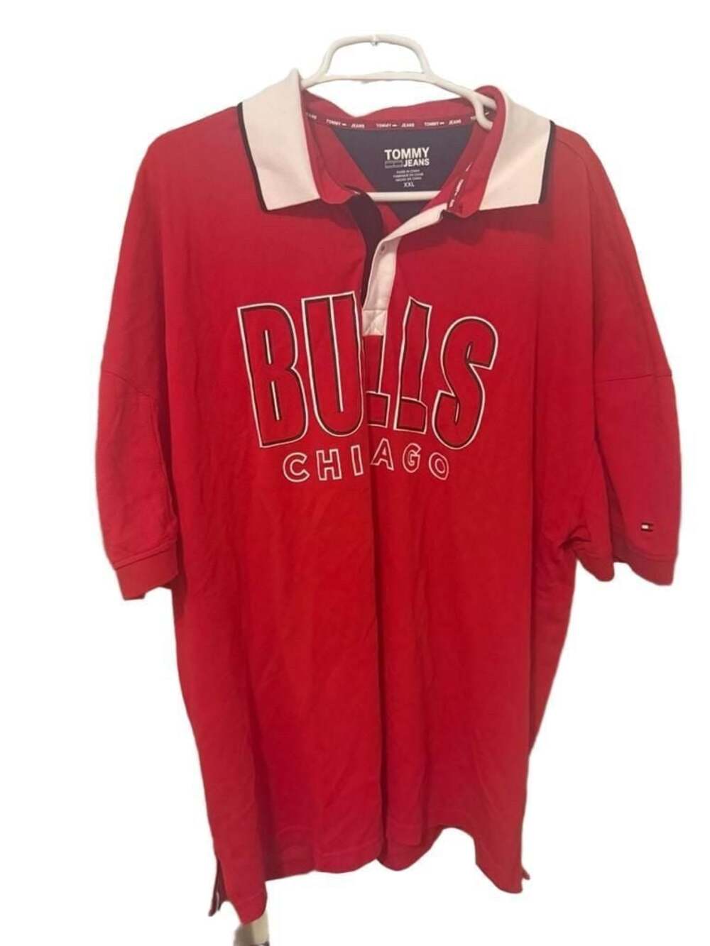 Tommy Jeans Men's Red Chicago Bulls Stanley Pique Polo Shirt